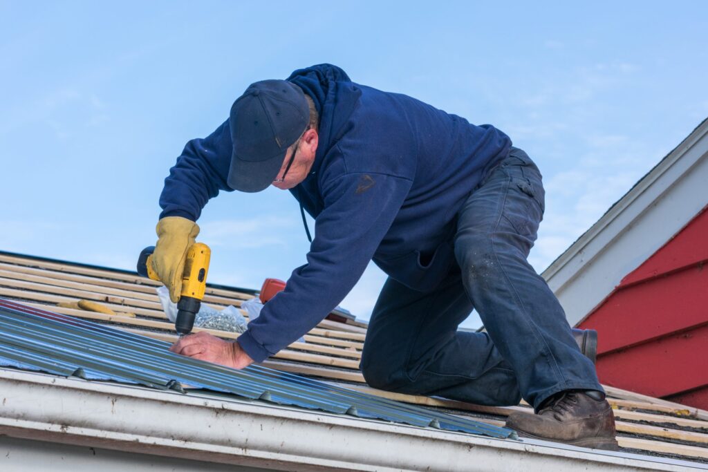 Pros and Cons of being a Roofer