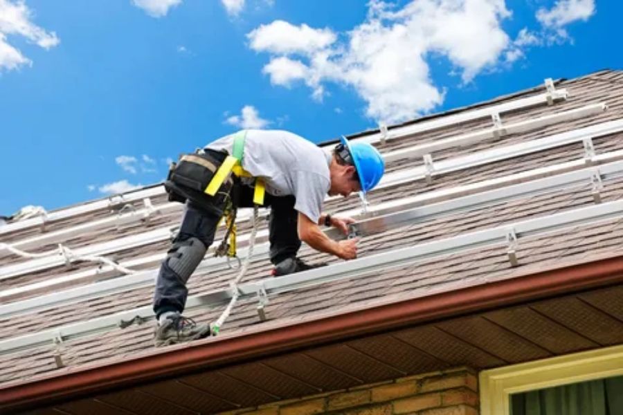 Is roofing dangerous?
