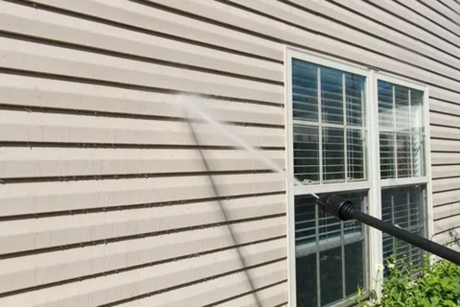 What siding is better than vinyl?