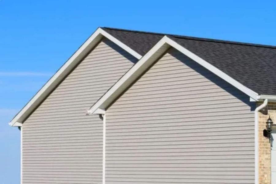 How much should I expect to pay for vinyl siding?