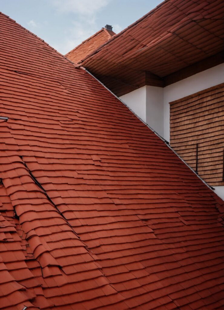 How do you estimate roof shingles needed?