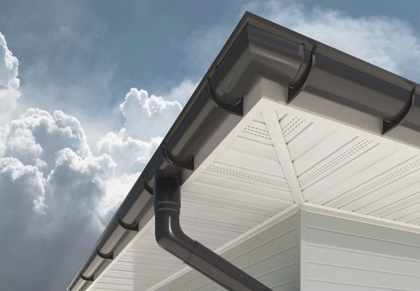 What is the difference between a ceiling and a soffit roofing?