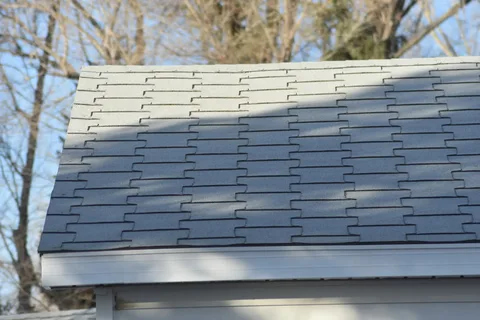 How to Lay Metal Roofing