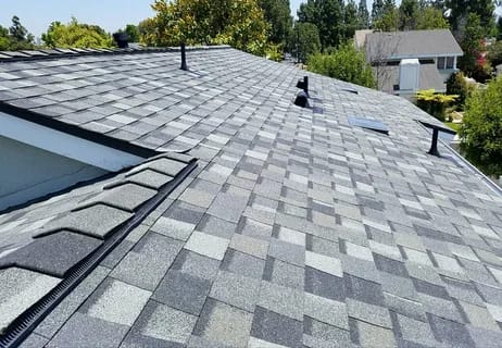 How to Choose a Licensed Roofing Contractor in Edmonton
