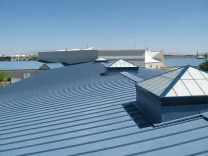 Commercial Roofing Contractors in Edmonton: Complete Guide